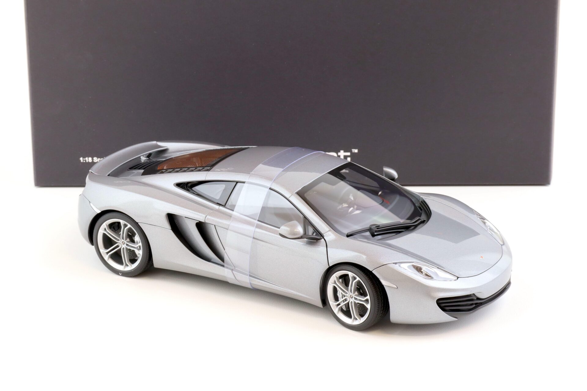 1:18 AUTOart McLAREN 12C Coupe 2011 silver metallic 76007