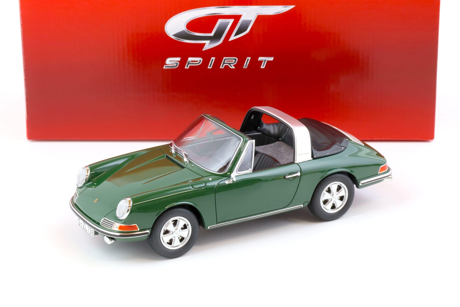 ID 71203 orig 1.jpg 1:18 GT Spirit GT001CS Porsche 911S 901 Targa green