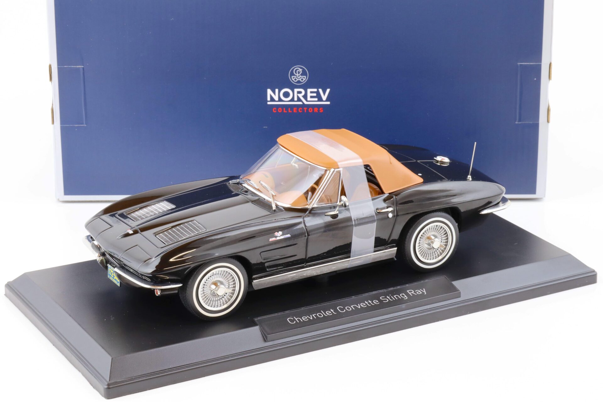 1:18 Norev Chevrolet Corvette Sting Ray Convertible 1963 black 189055