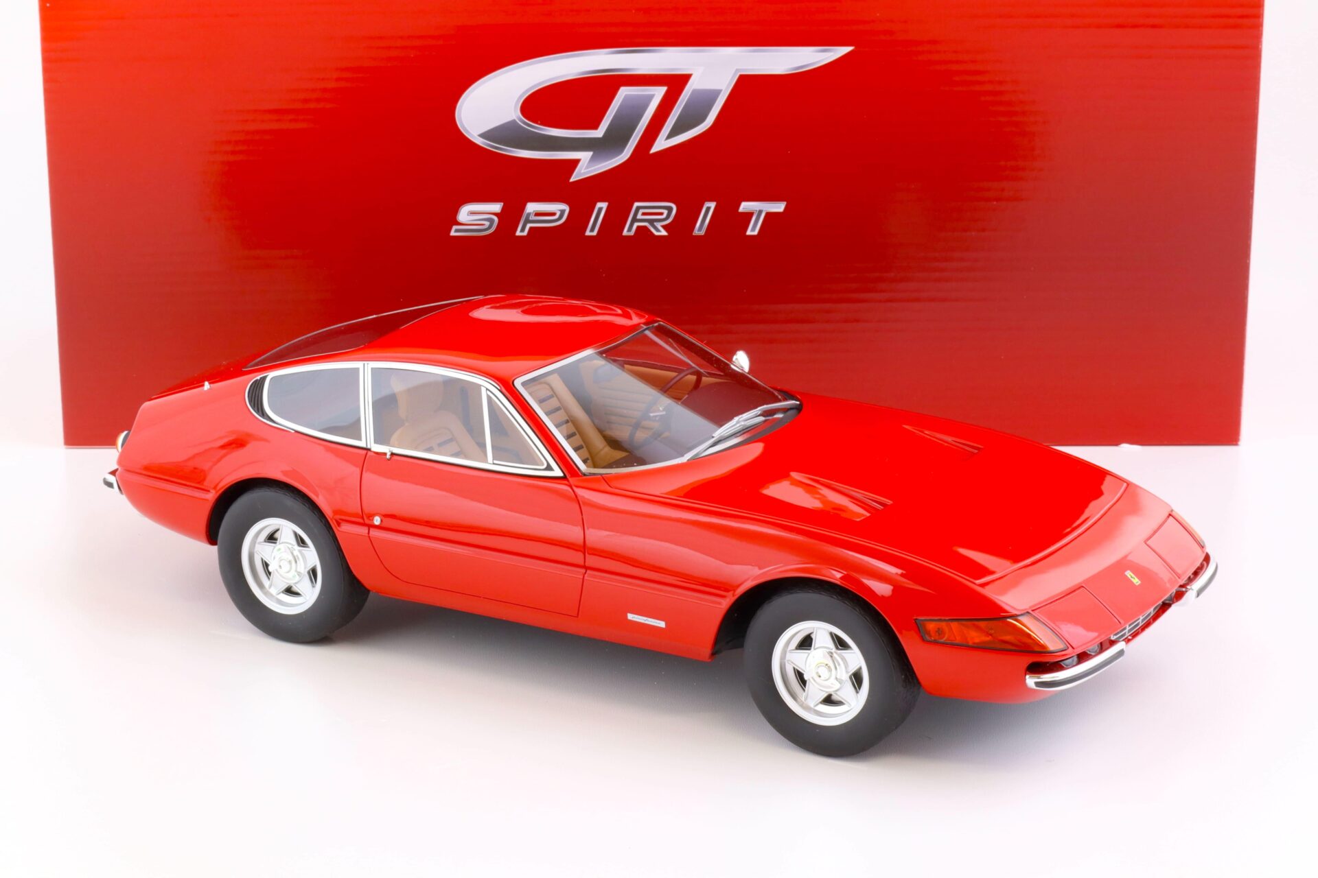 1:12 GT Spirit GT119 Ferrari 365 GTB/4 Daytona Coupe red