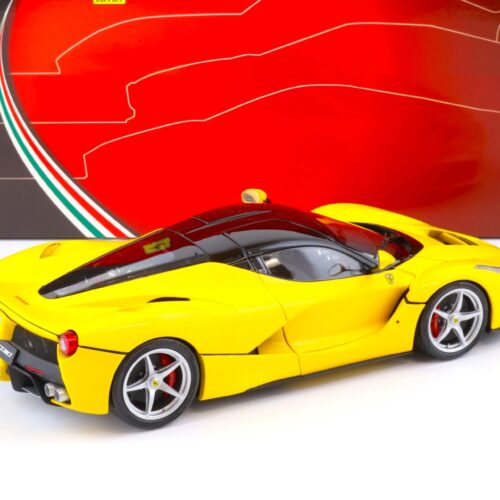 1:18 BBR Ferrari LaFerrari yellow/ black FULL OPENING