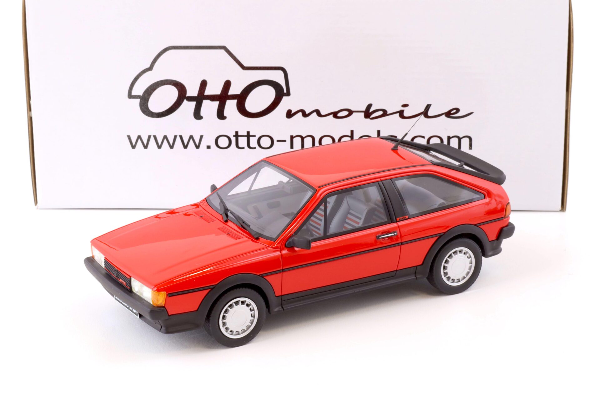 1:18 OTTO mobile OT065 VW Scirocco Ph.2 GTX 16V Cordobes red