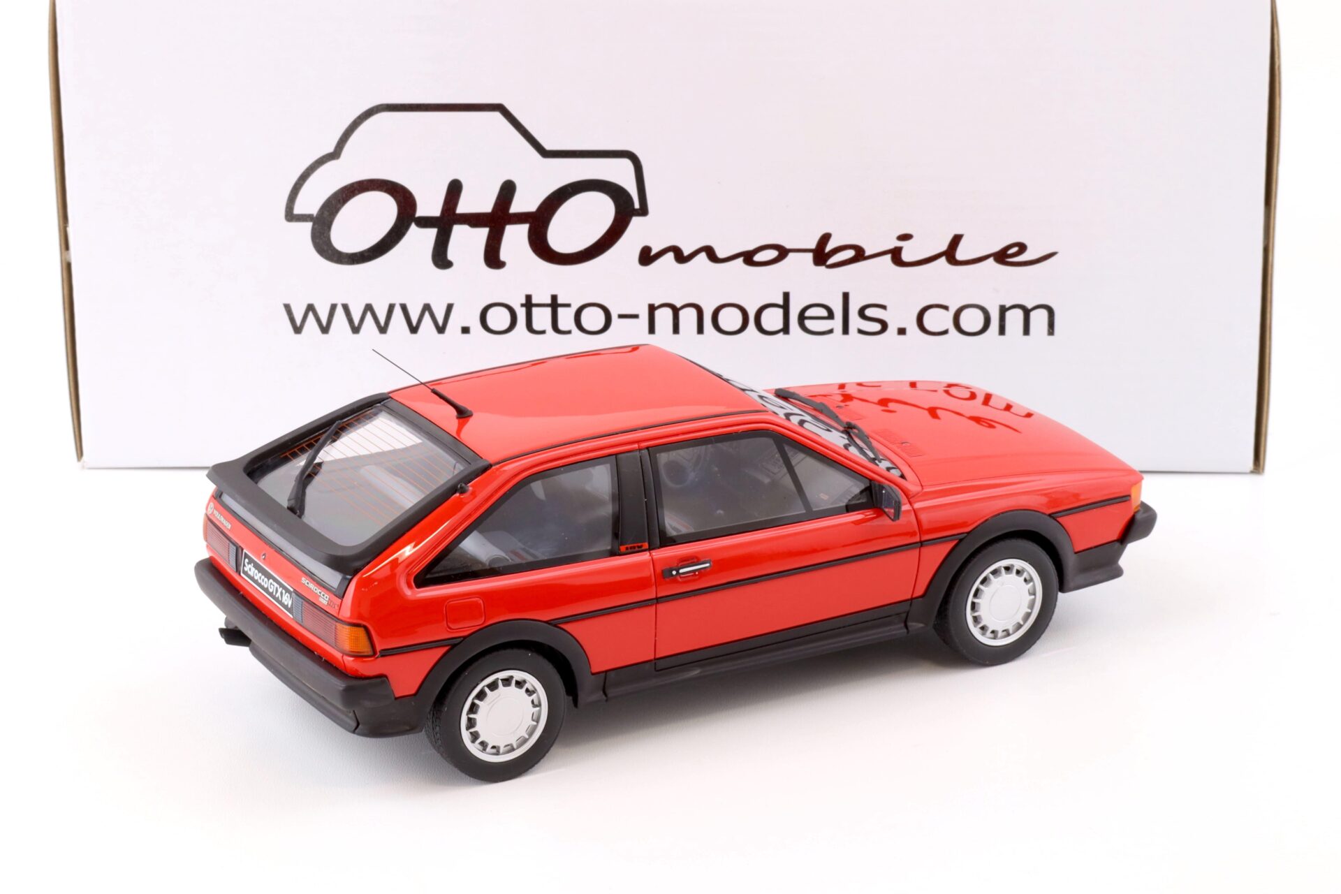1:18 OTTO mobile OT065 VW Scirocco Ph.2 GTX 16V Cordobes red