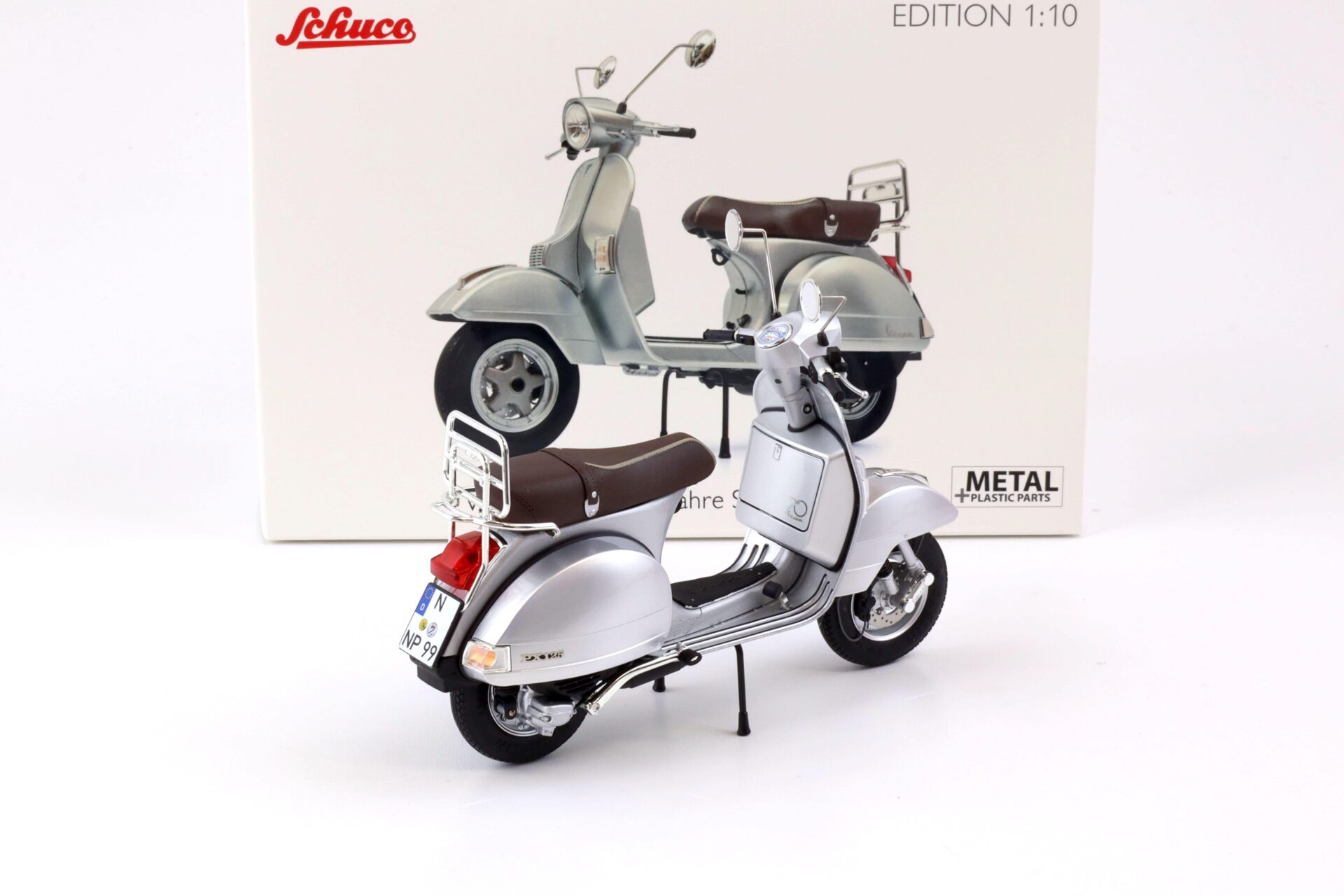 1:10 Schuco Vespa PX 125 silver metallic "70 Jahre Sonderedition"