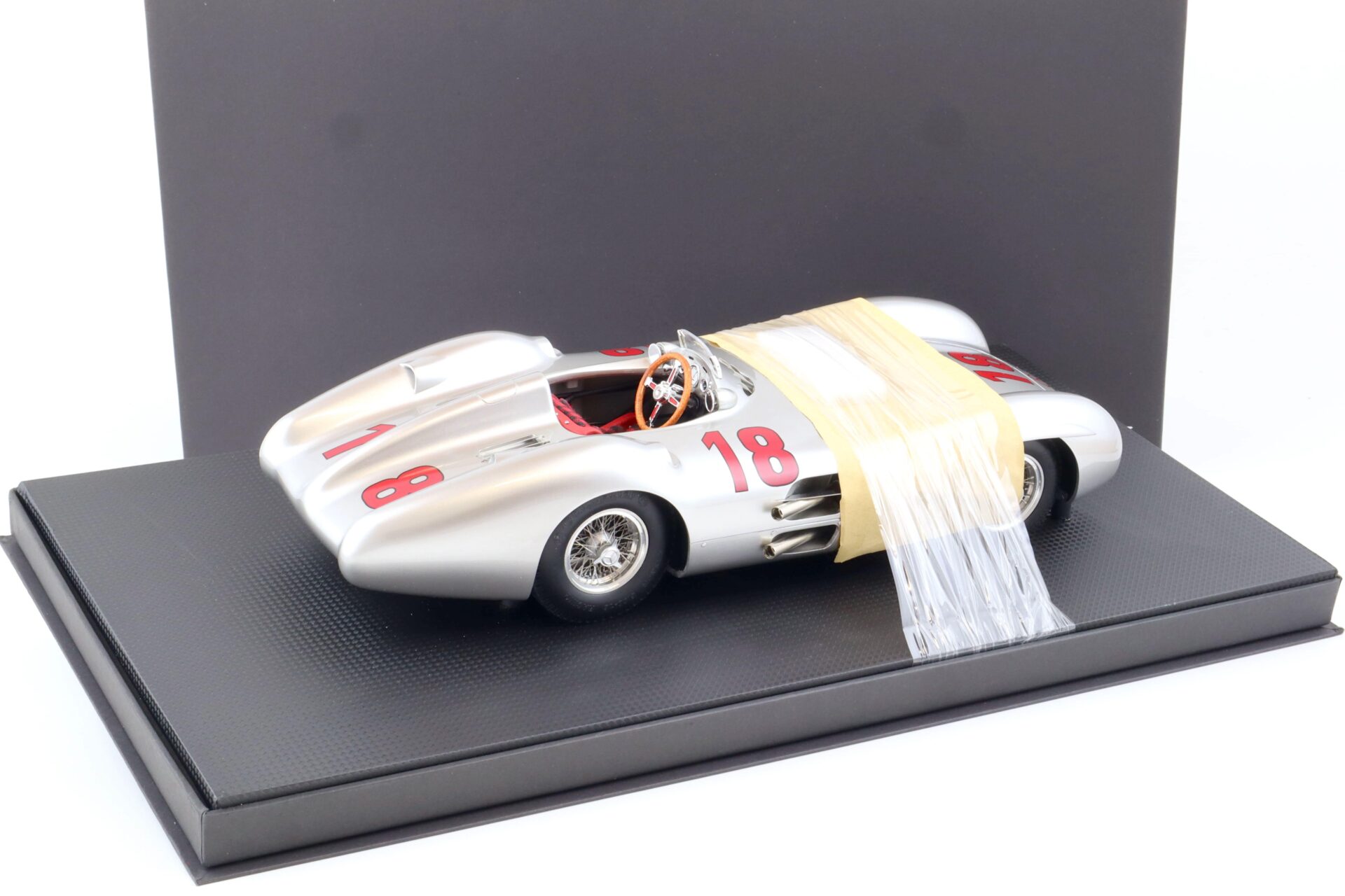 1:12 GP Replicas Mercedes W196 Streamliner #18 Juan Manuel Fangio