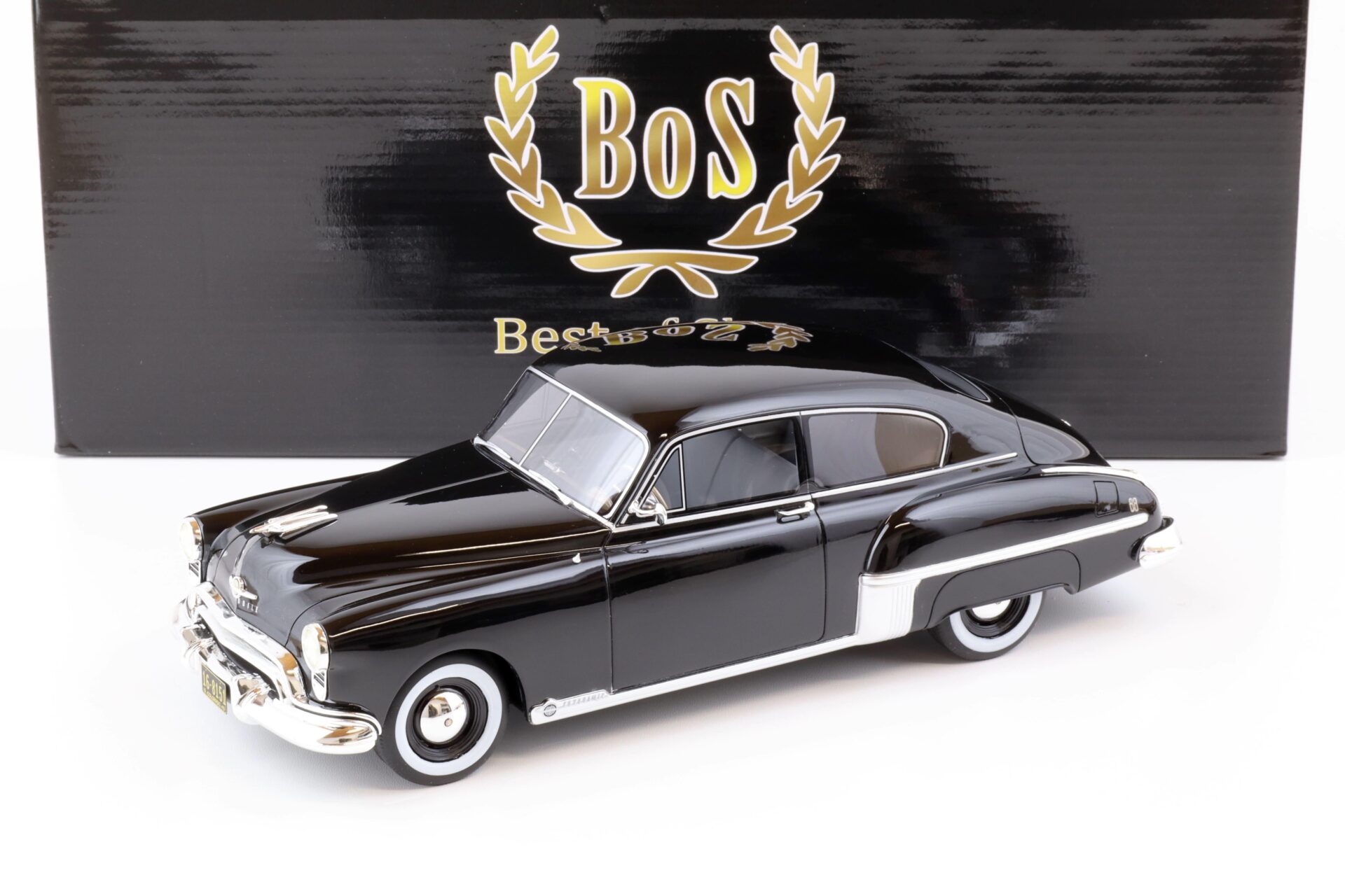 1:18 BOS-Models Oldsmobile Rocket 88 black 1949 BOS266