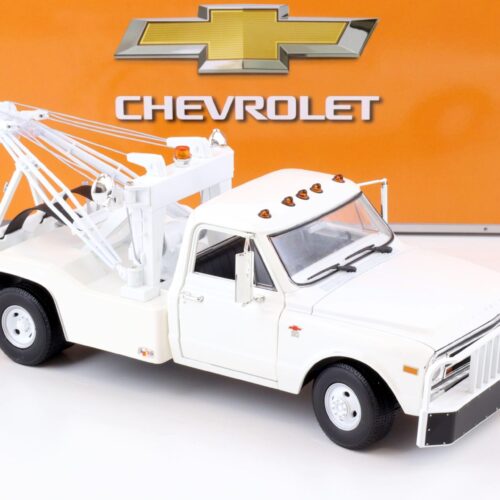 1:18 Greenlight 1968 Chevrolet C-30 Dually Wrecker Abschlepper white