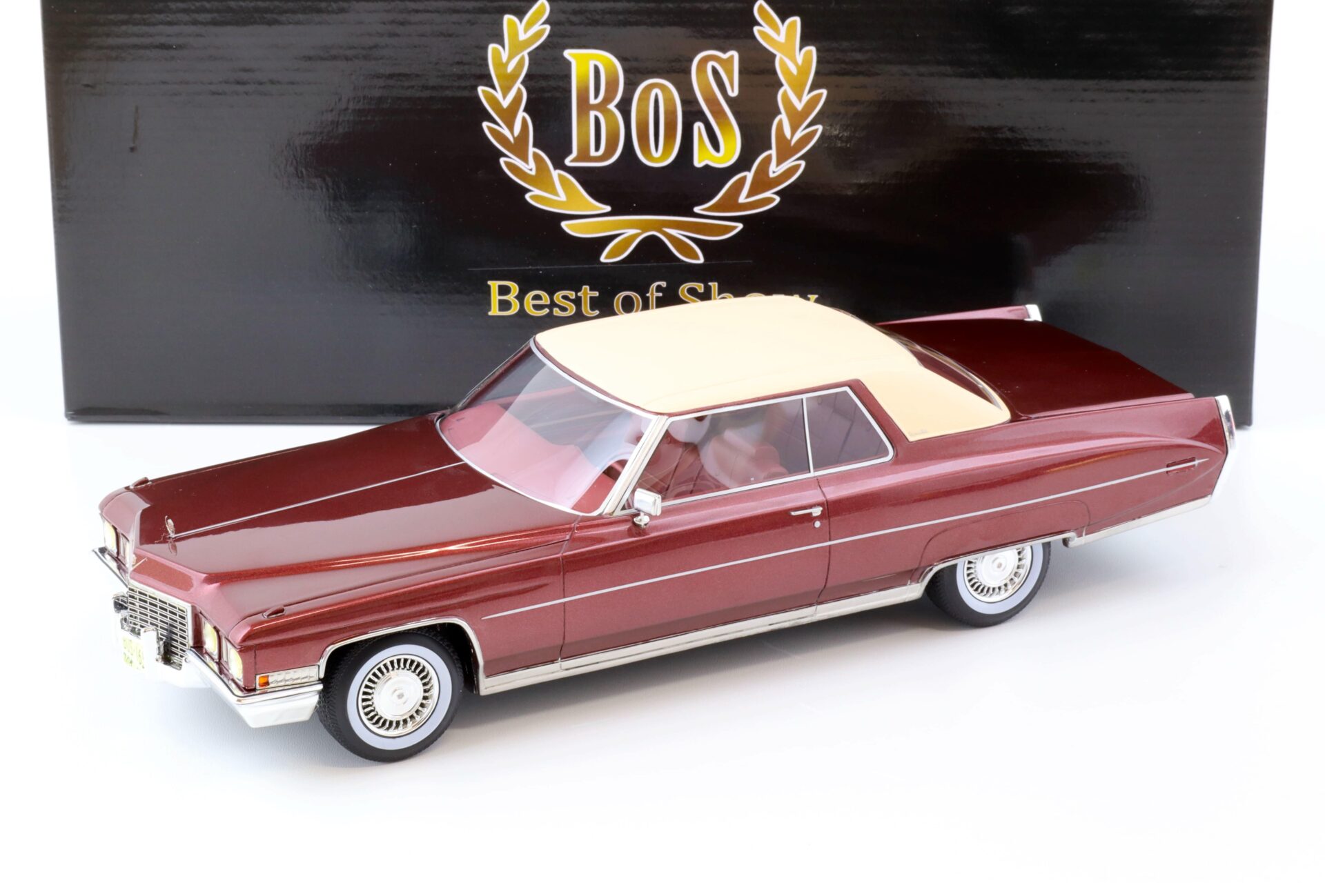 1:18 BOS-Models 1972 Cadillac Coupe de Ville metallic red/ white BOS095
