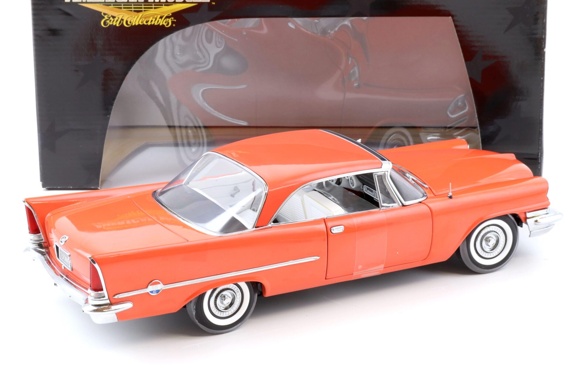 1:18 ERTL Elite Edition 1957 Chrysler 300C red