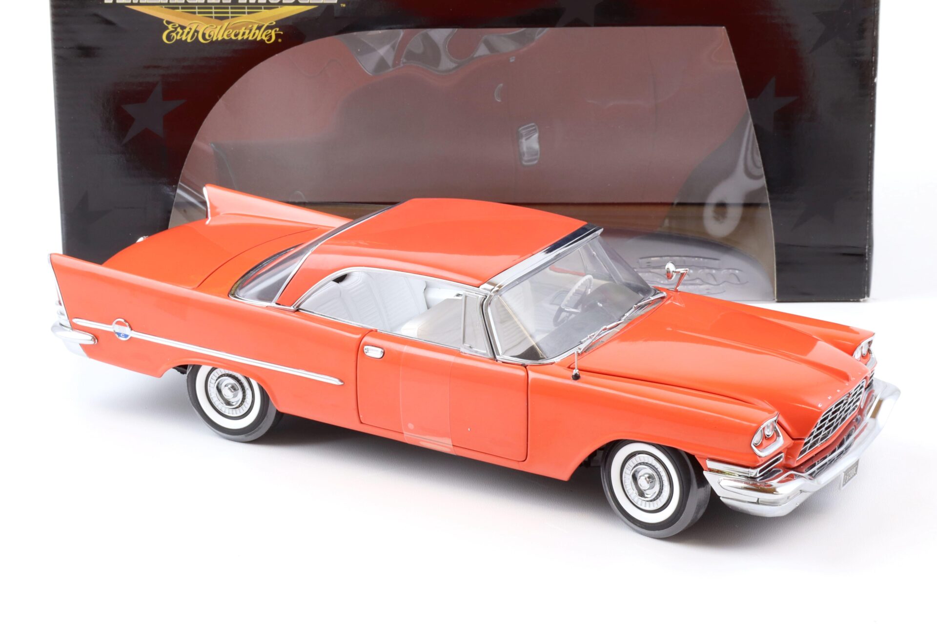 1:18 ERTL Elite Edition 1957 Chrysler 300C red
