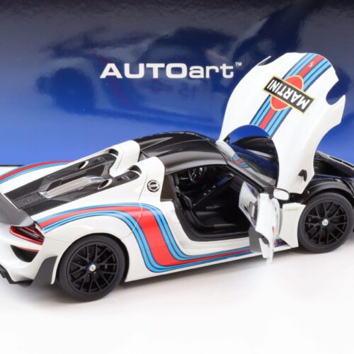 1:18 AUTOart Porsche 918 Spyder 2013 white Martini Livery 77927