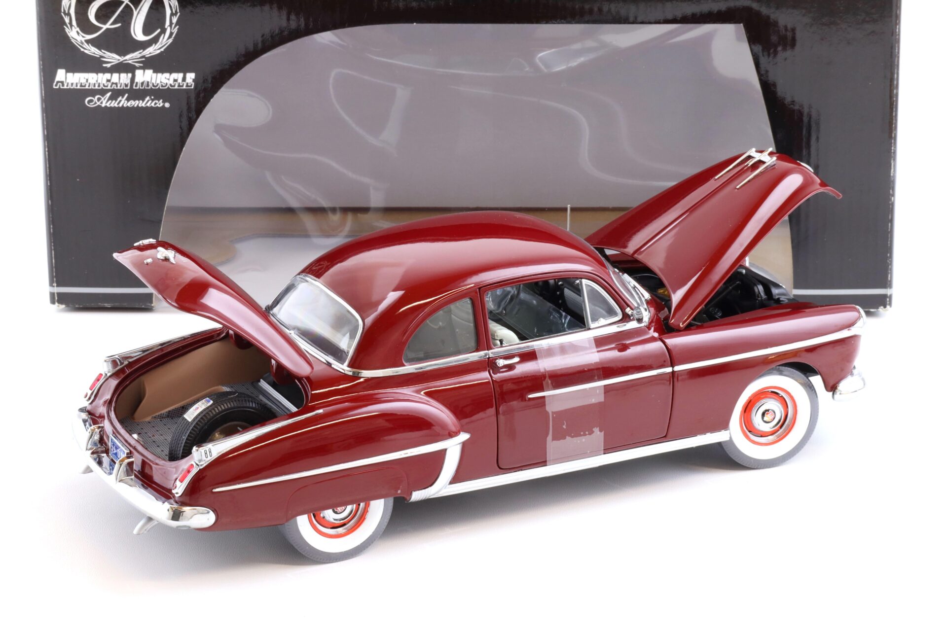 1:18 Ertl Authentics 1950 Oldsmobile dark red