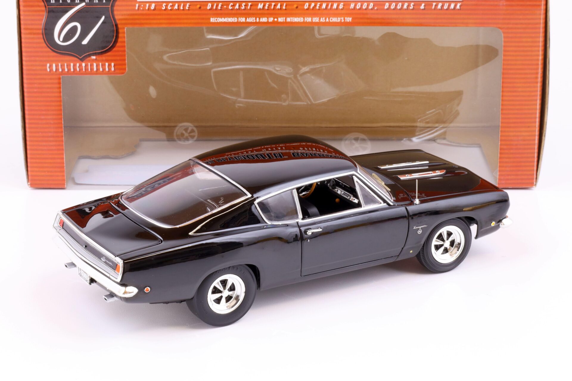 1:18 Highway61 Plymouth Barracuda Super Street Cuda 1968 black