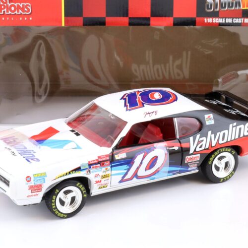 1:18 ERTL 1969 Pontiac GTO Johnny Benson Valvoline Stock Rods #10