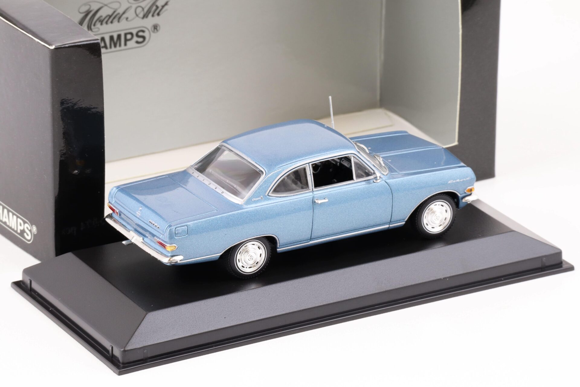 1:43 Minichamps Opel Rekord A Coupe 1963 Aero blue metallic