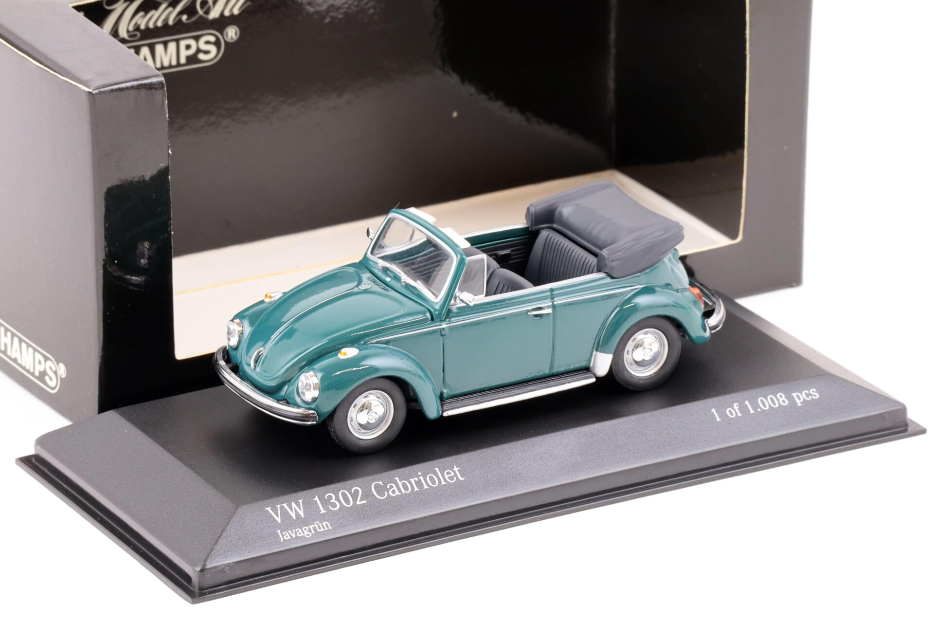 ID 73104 orig 1.jpg 1:43 Minichamps VW 1302 Käfer Cabriolet 1970-72 Java green