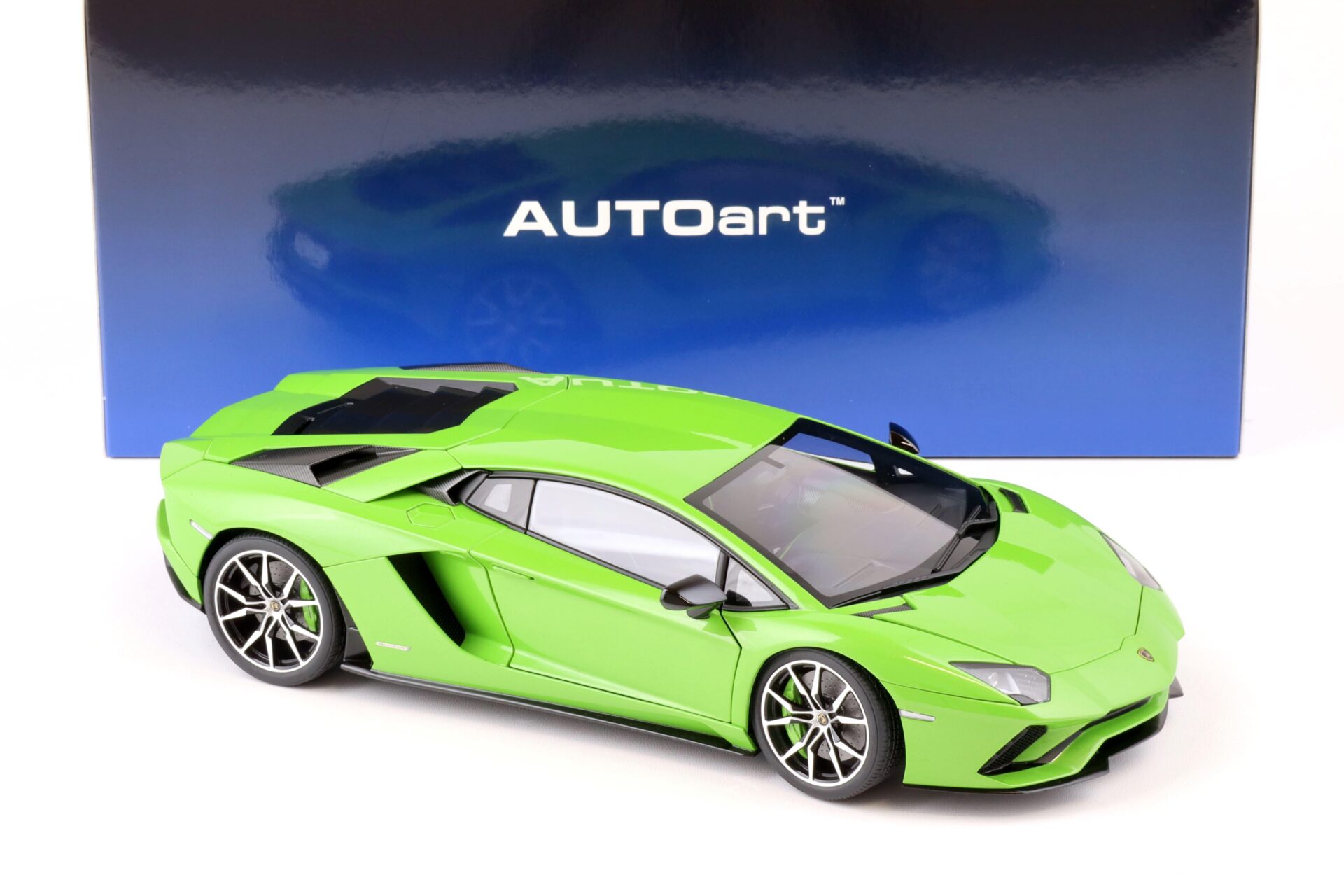 1:18 AUTOart Lamborghini Aventador S Verde mantis/ pearl green 79133