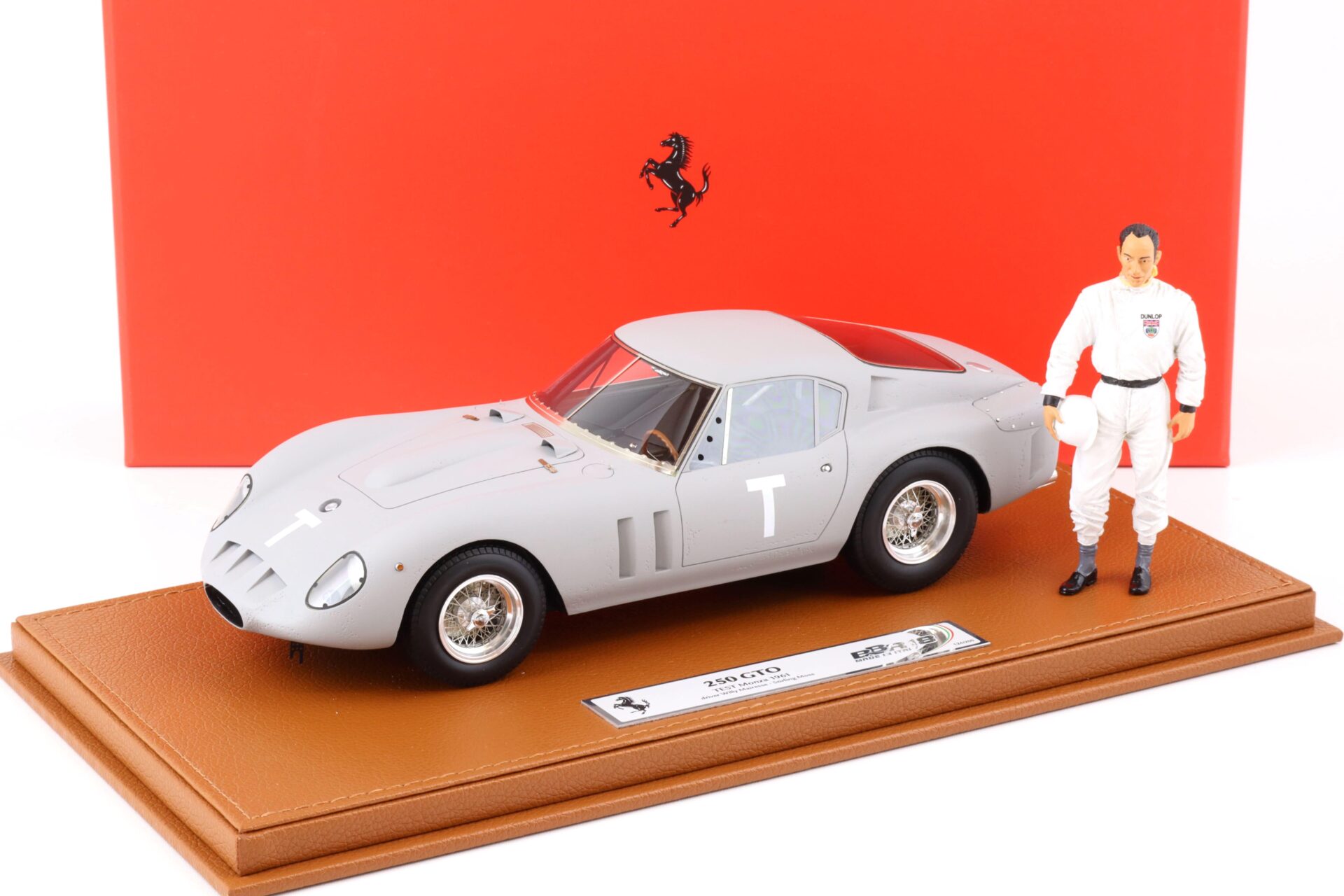 ID 73288 orig 1.jpg 1:18 BBR Ferrari 250 GTO Test Monza 1961 with Figure Stirling Moss - Limited 200 pcs.