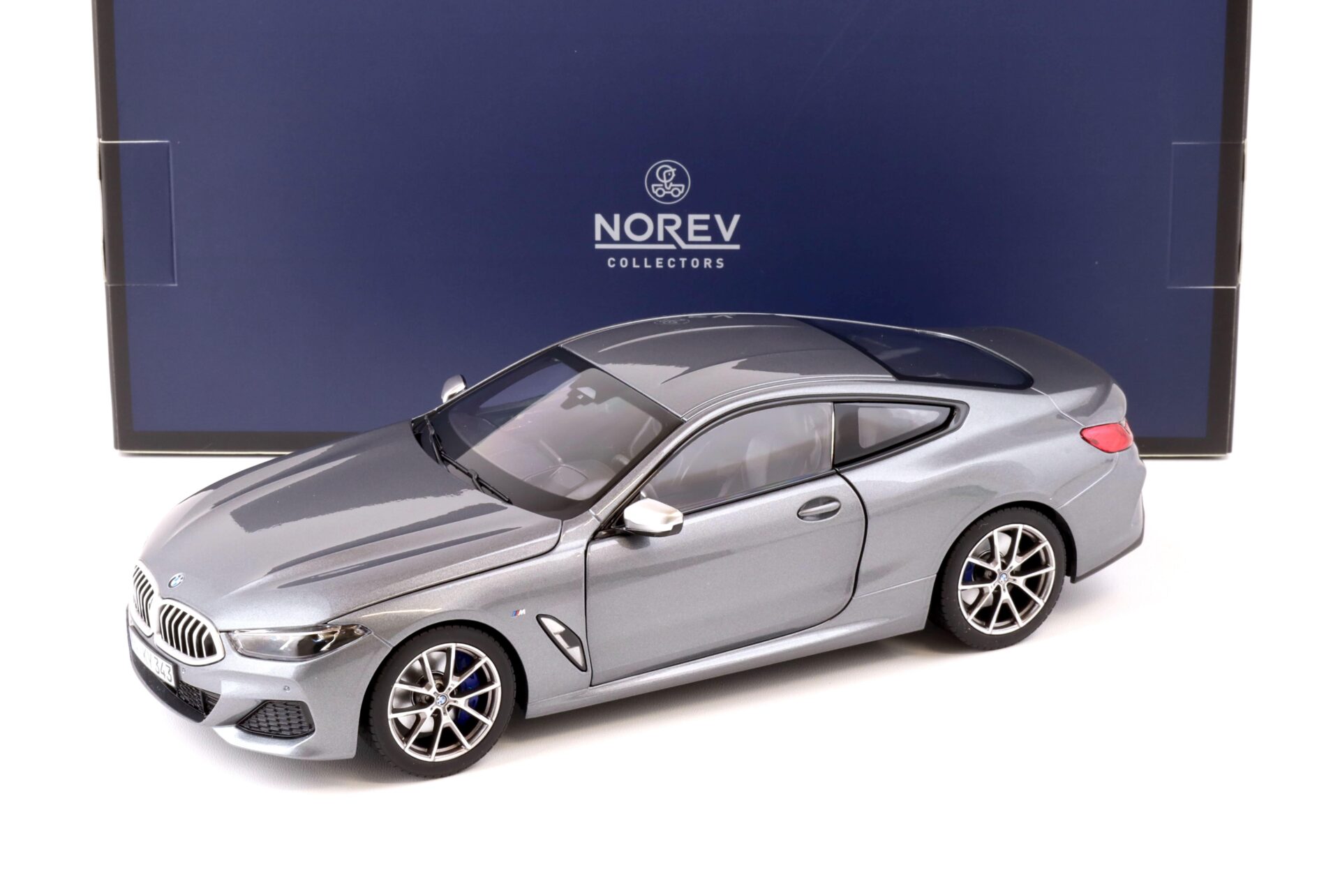 1:18 Norev BMW M850i Coupe (G15) grey metallic 2018 - Limited 200 pcs