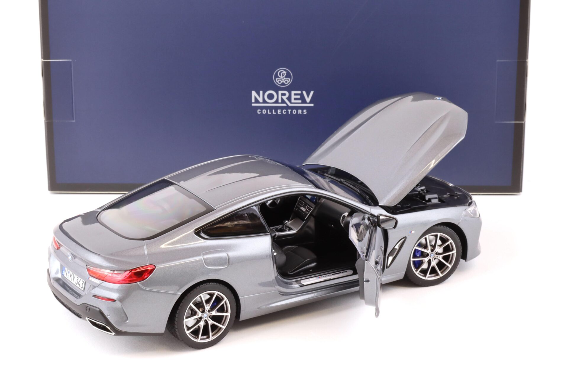 1:18 Norev BMW M850i Coupe (G15) grey metallic 2018 - Limited 200 pcs
