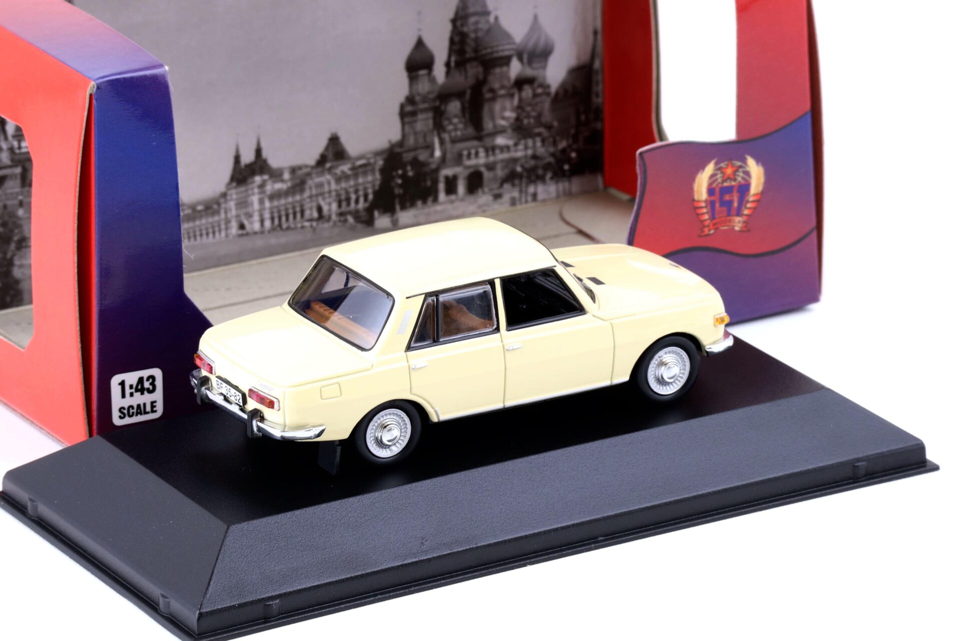 1:43 IST Models 1967 Wartburg 353 cream