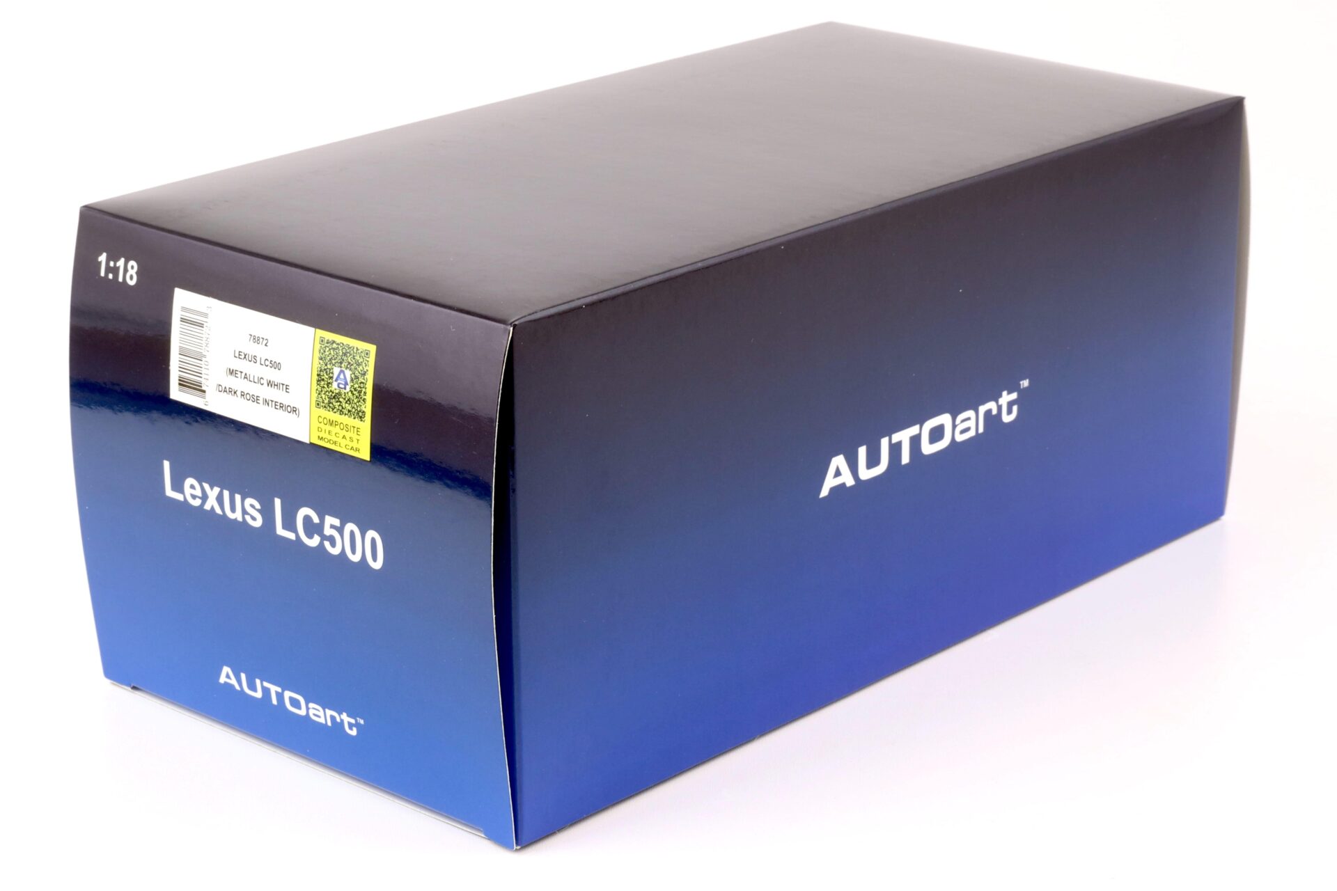 1:18 AUTOart Lexus LC500 Coupe metallic white/ dark rose interior 78872