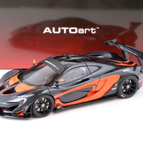 1:18 AUTOart McLAREN P1 GTR dark hyper silver/ red accents 81543