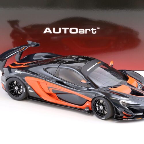 1:18 AUTOart McLAREN P1 GTR dark hyper silver/ red accents 81543