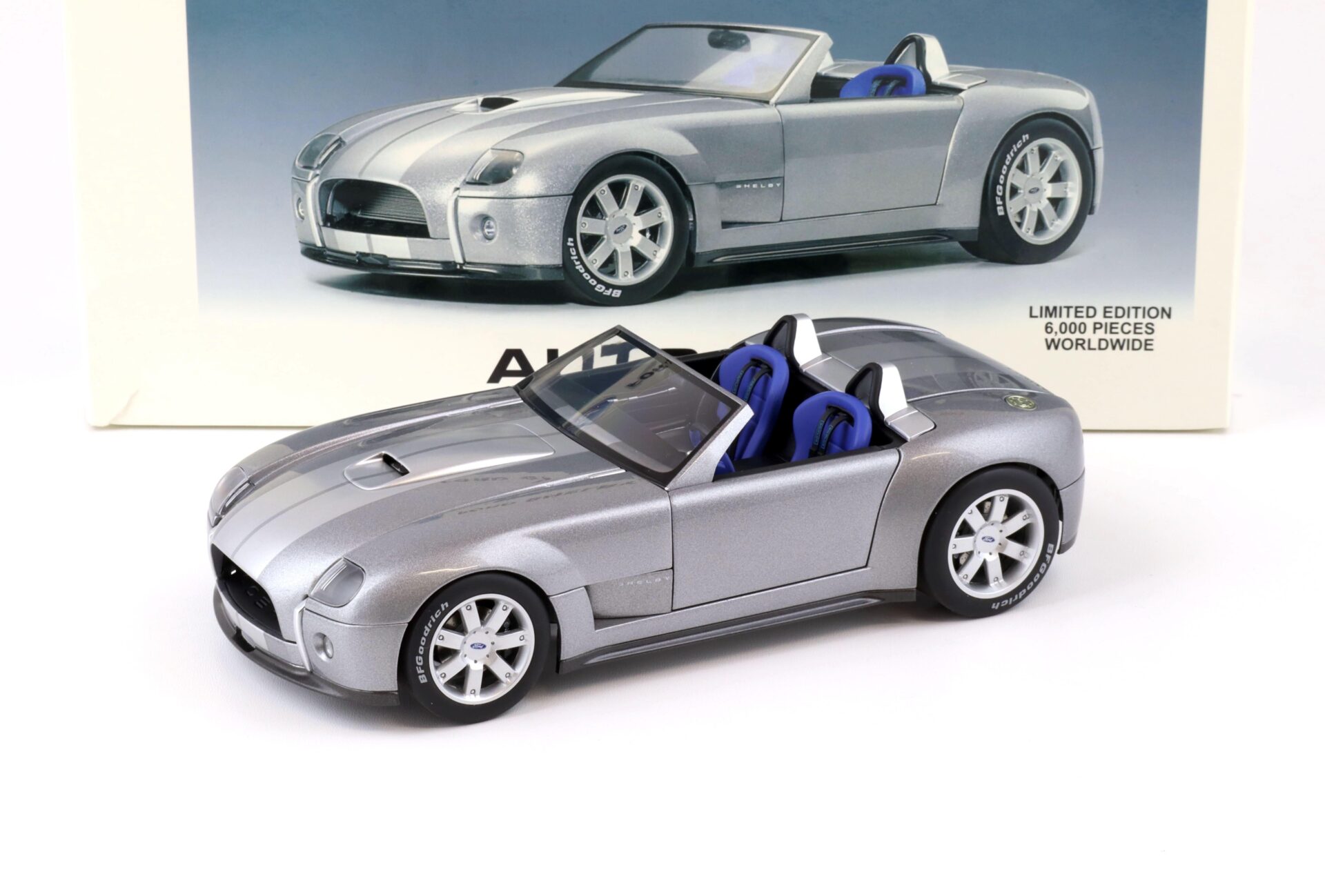 ID 73537 orig.jpg 1:18 AUTOart Ford Shelby Cobra Concept Tungsten silver 73031