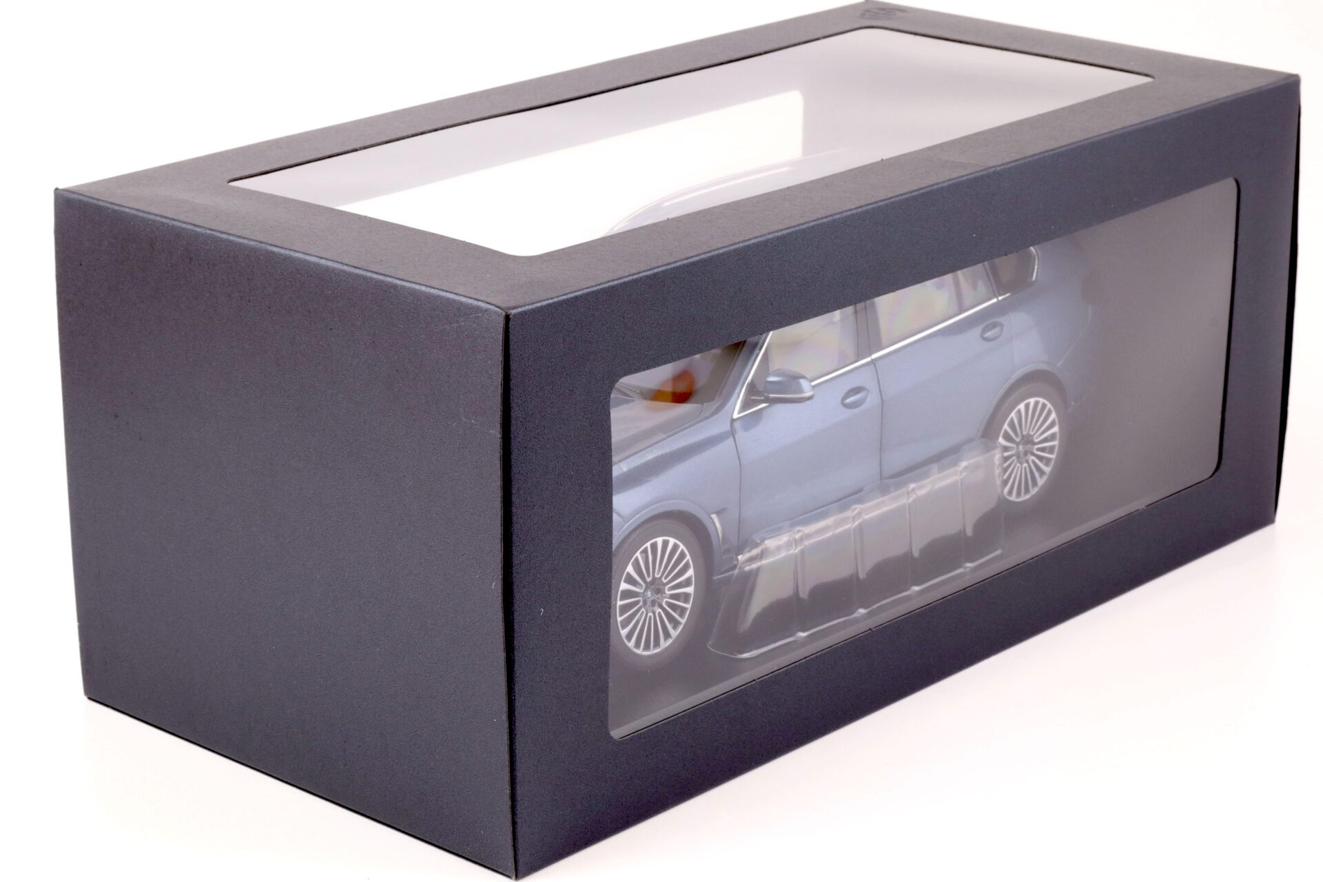 1:18 Kyosho BMW X7 (G07) Phytonic blue metallic 2020 DEALER VERSION