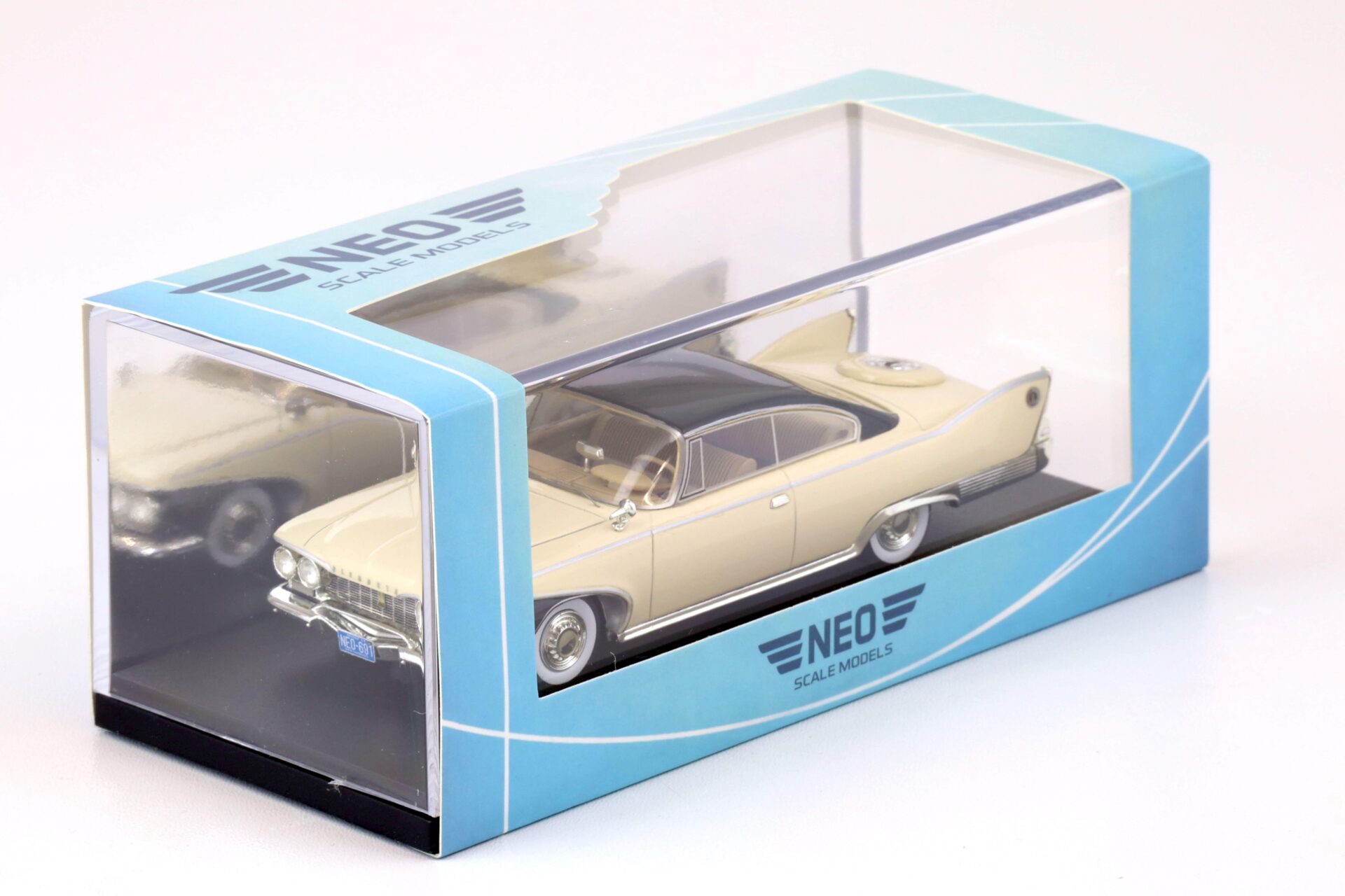1:43 NEO 1960 Plymouth Fury Coupe light beige / black