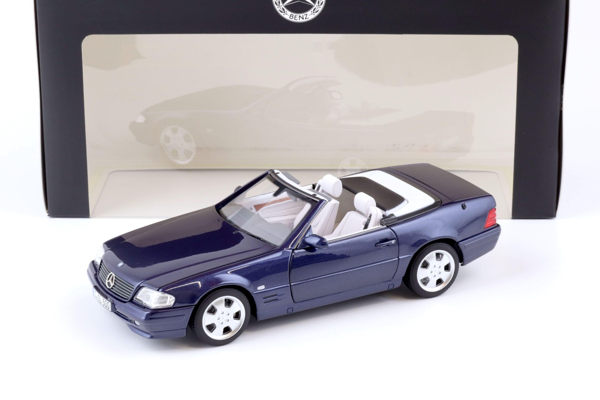 1:18 Norev Mercedes SL 500 R129 Convertible Facelift azure blue DEALER VERSION