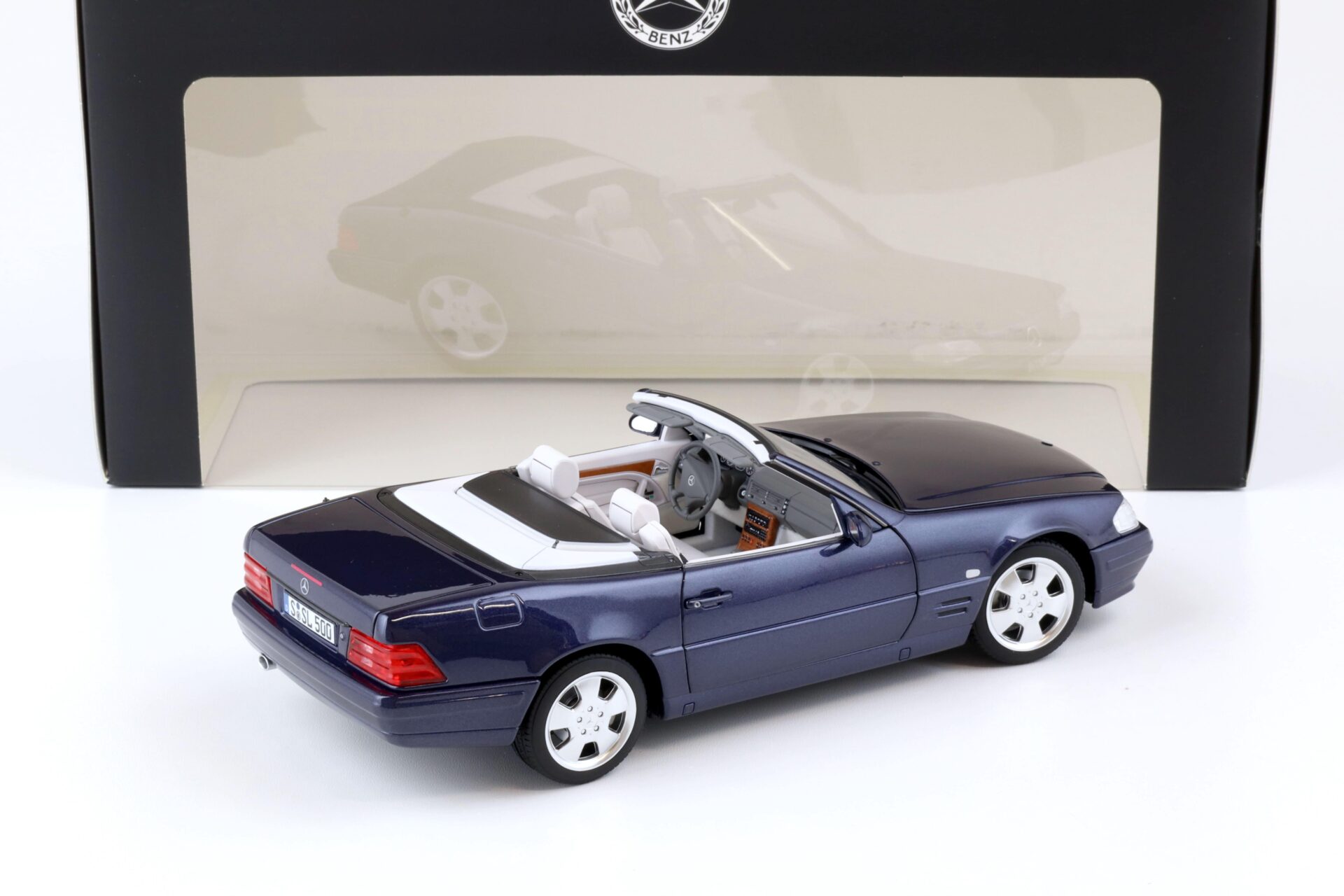 1:18 Norev Mercedes SL 500 R129 Convertible Facelift azure blue DEALER VERSION