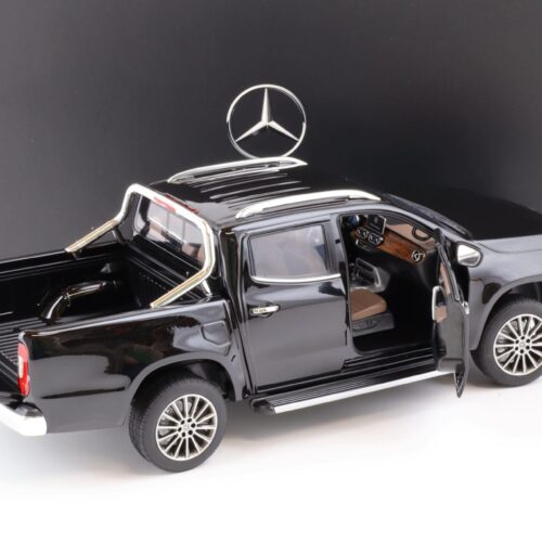 1:18 Norev Mercedes X-Klasse BR470 kabara black DEALER VERSION