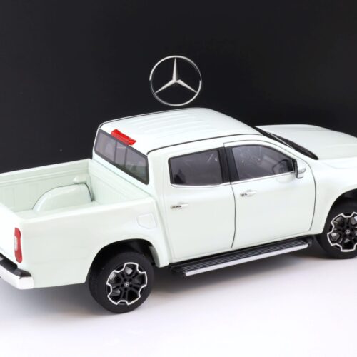 1:18 Norev Mercedes X-Klasse BR470 bering white DEALER VERSION