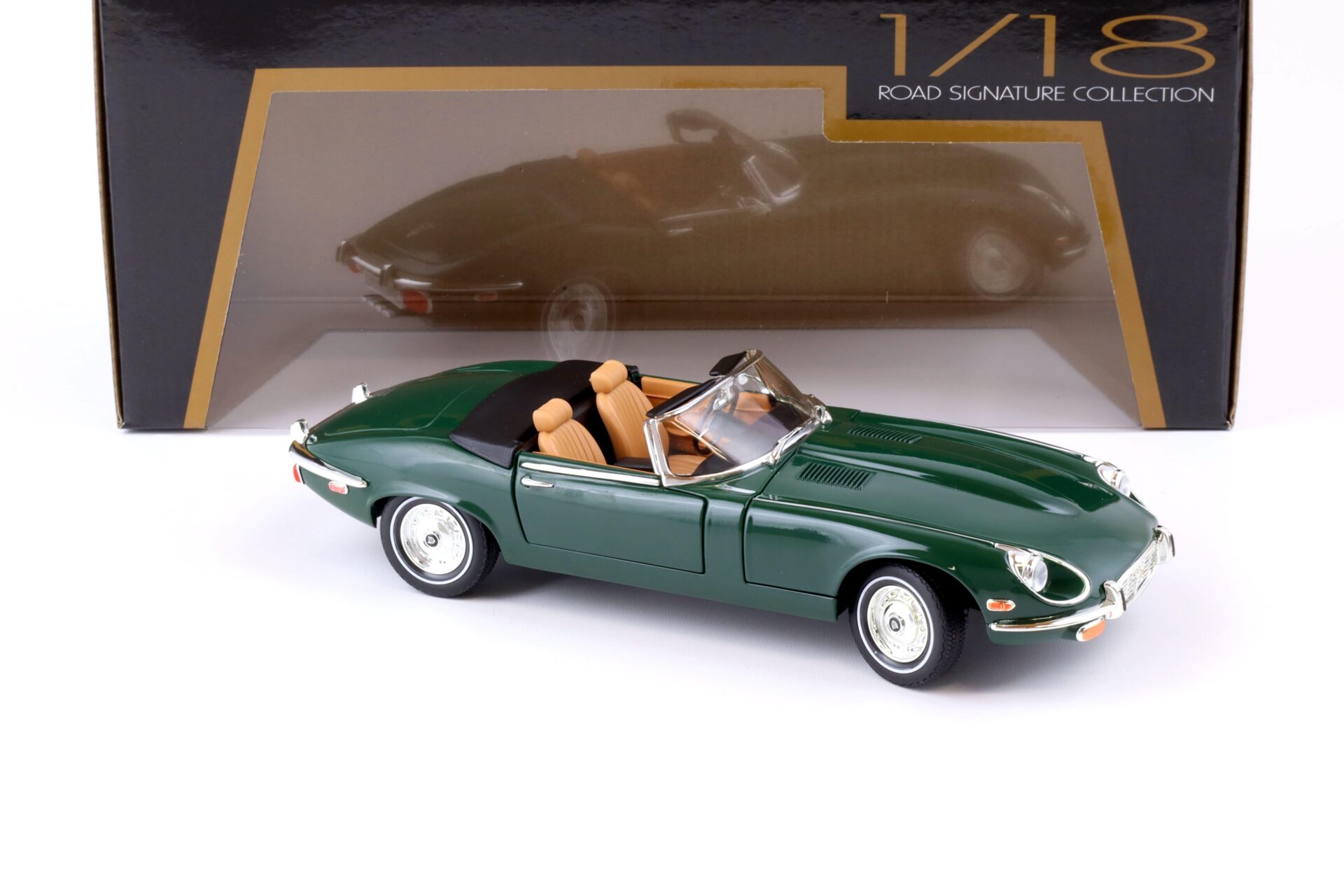 1:18 Road Signature 1971 Jaguar E-Type Roadster green