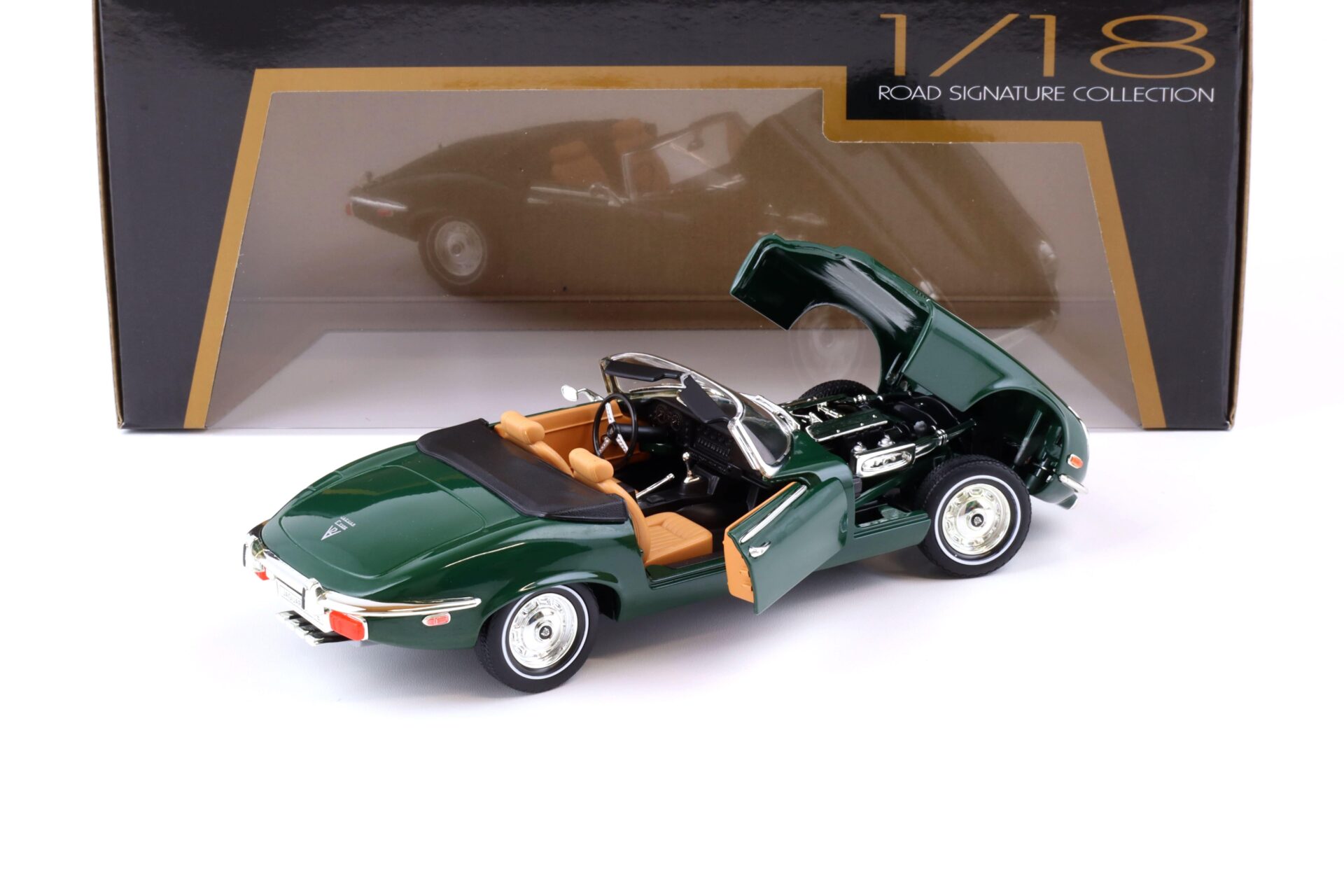 1:18 Road Signature 1971 Jaguar E-Type Roadster green