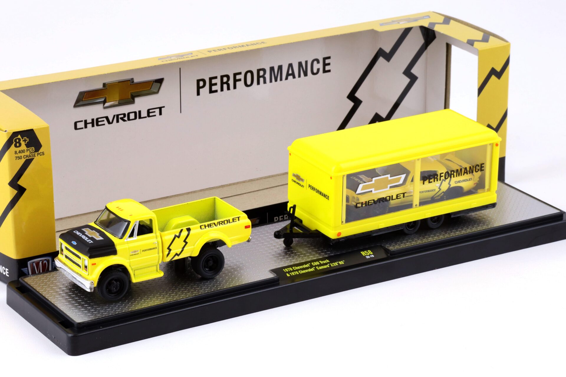 ID 73994 orig.jpg 1:64 M2 Machines 1970 Chevrolet C60 Truck & 1970 Chevrolet Camaro Z/28 RS PERFORMANCE