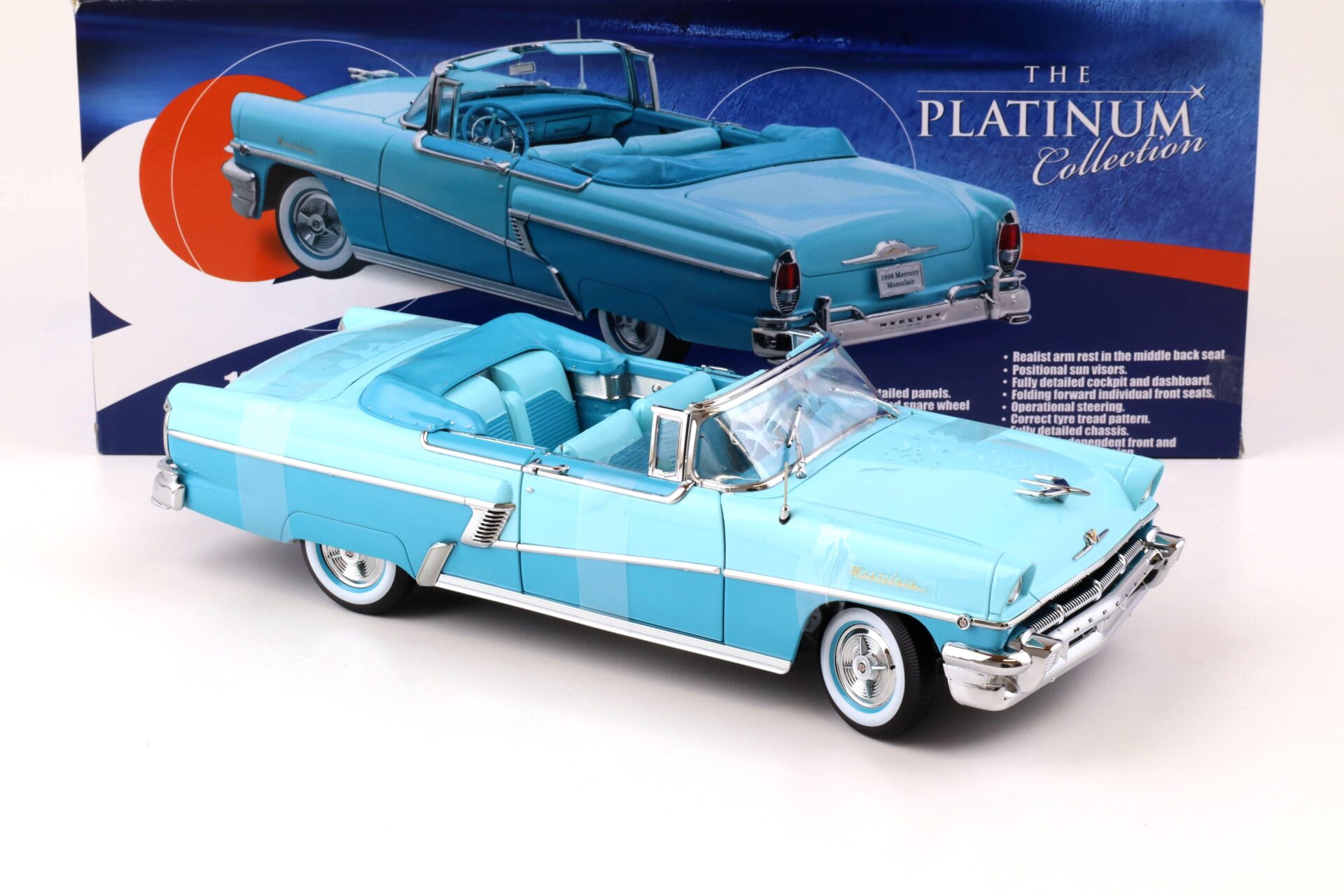 1:18 Sun Star 1956 Mercury MontClair Convertible niagara blue / lauderdale blue