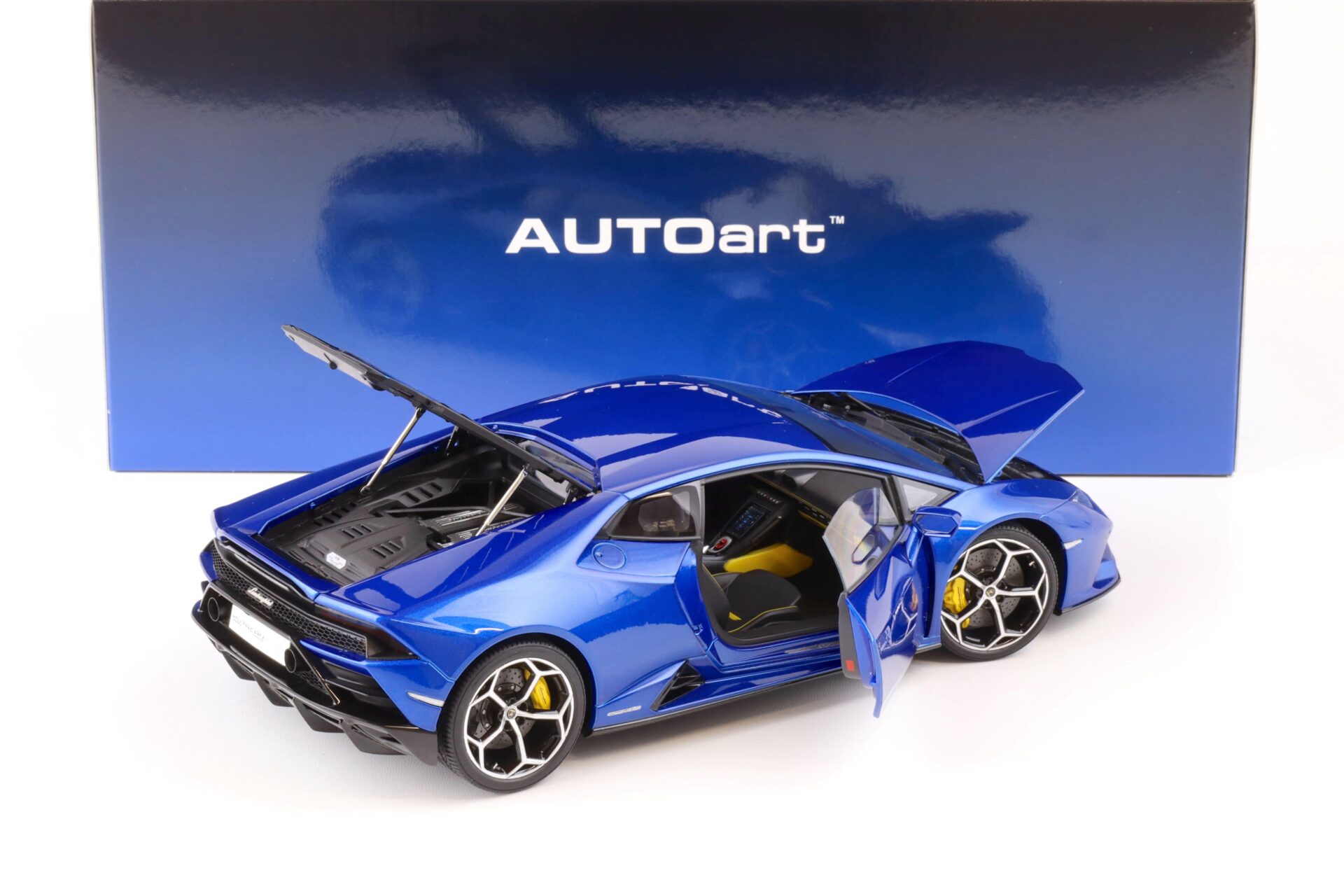 1:18 AUTOart Lamborghini Huracan EVO 2019 blu nethuns blue metallic 79212