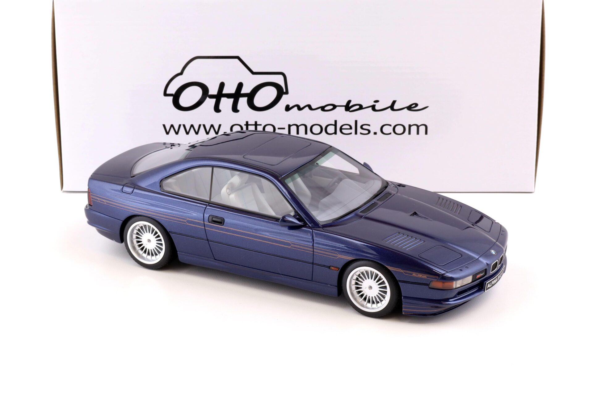 1:18 OTTO mobile OT636 BMW 8-Series E31 Alpina B12 5.7 1996 blue
