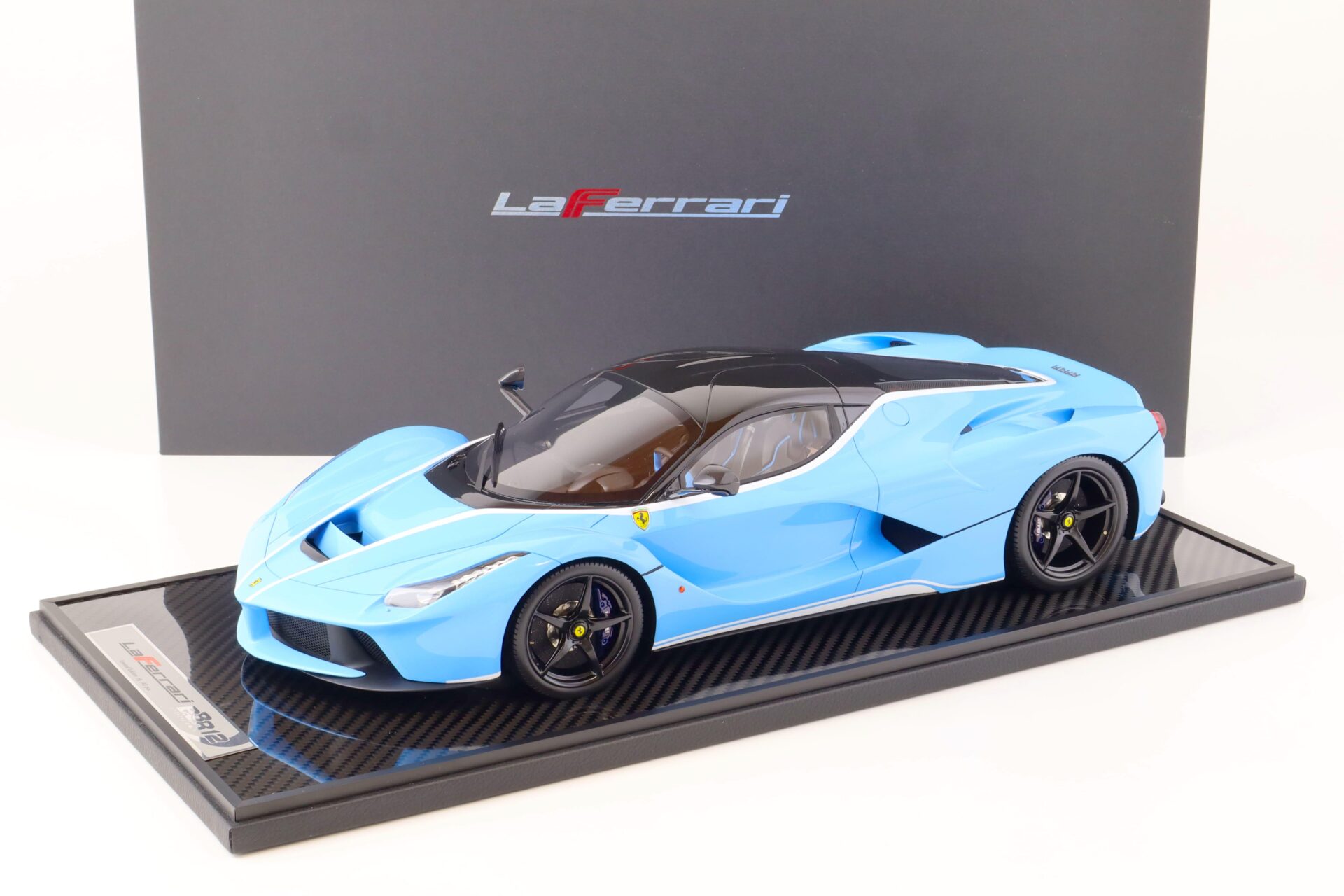 1:12 BBR Ferrari LaFerrari Tailor Made baby blue/ Gloss black roof - Limited 40 pcs.
