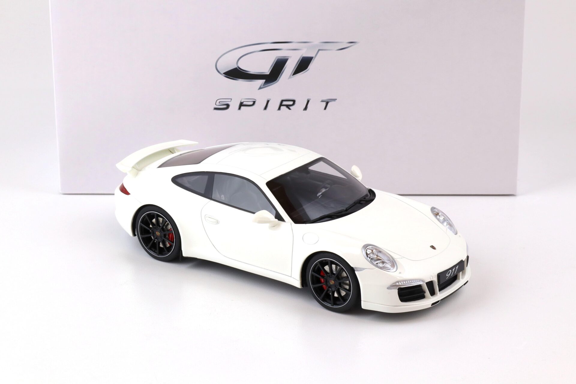 1:18 GT Spirit GT022B Porsche 911 (991) Carrera S Aerokit 2012 white