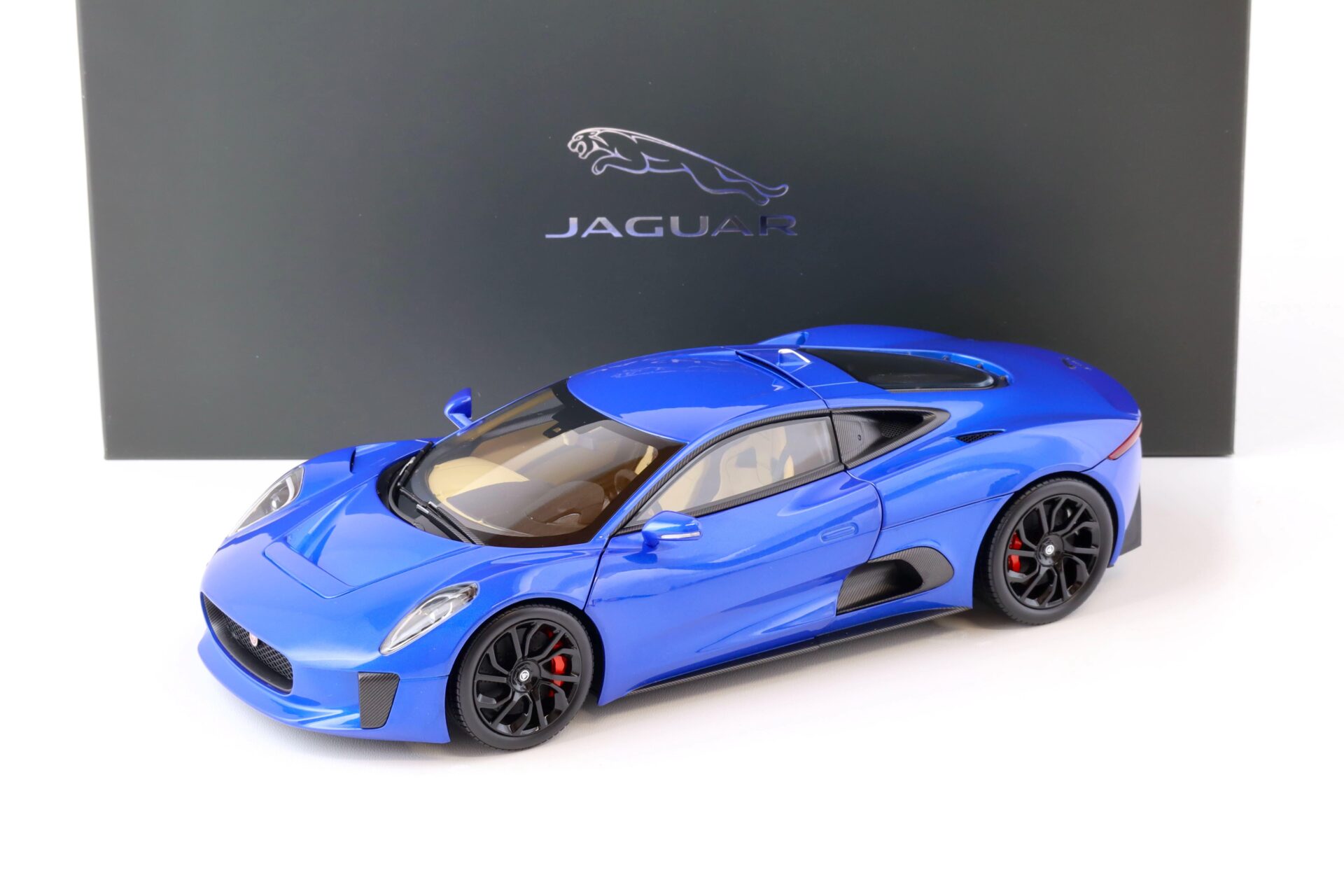 1:18 Almost Real Jaguar C-X75 blue metallic 810606