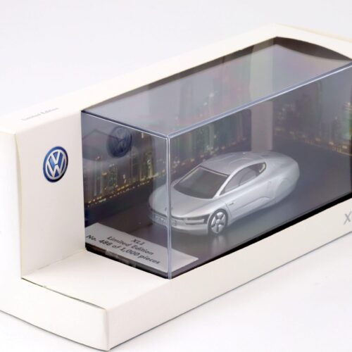 1:43 Spark VW XL1 Plug-in-Hybrid Concept Car silver DEALER VERSION