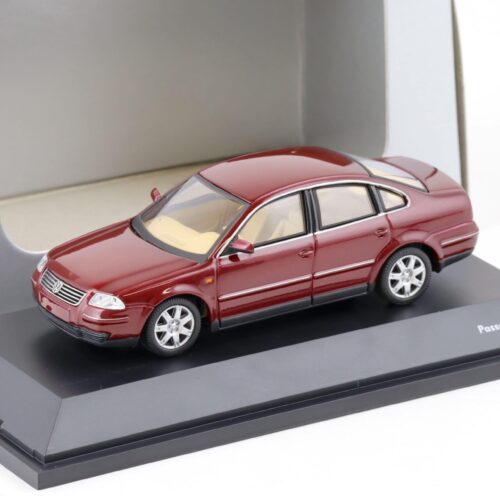 1:43 Schuco VW Passat V6 Limousine B5 dark red DEALER VERSION