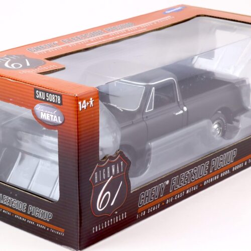 1:18 Highway61 Chevrolet Fleetside Pickup matt black 50878