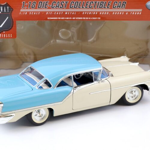 1:18 Highway61 Oldsmobile Super 88 light blue/ white 1957