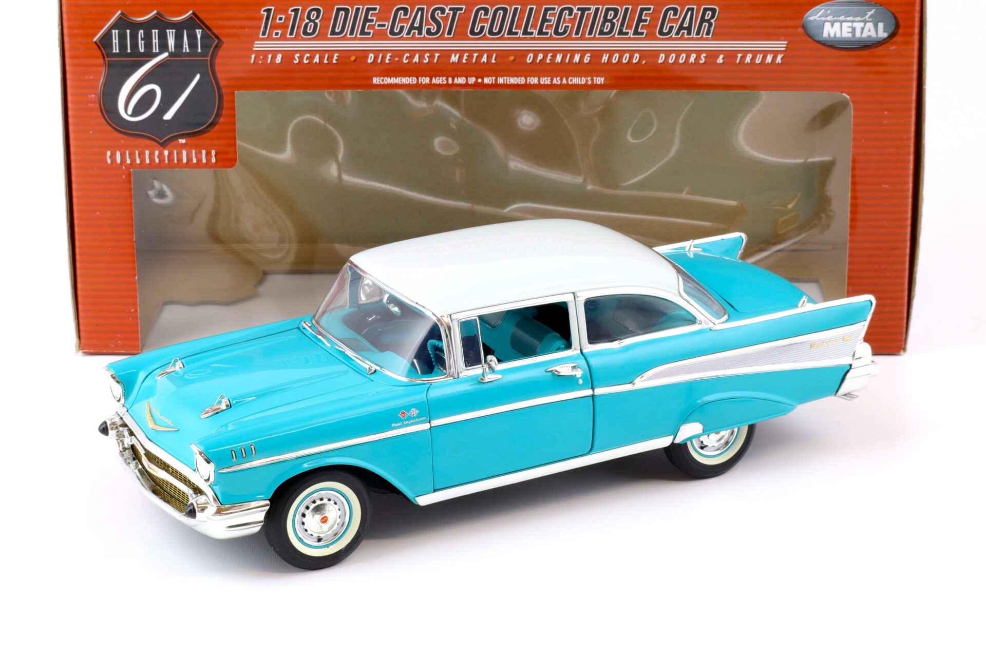 1:18 Highway61 Chevrolet Bel Air Sedan 1957 turquoise/ white 50546