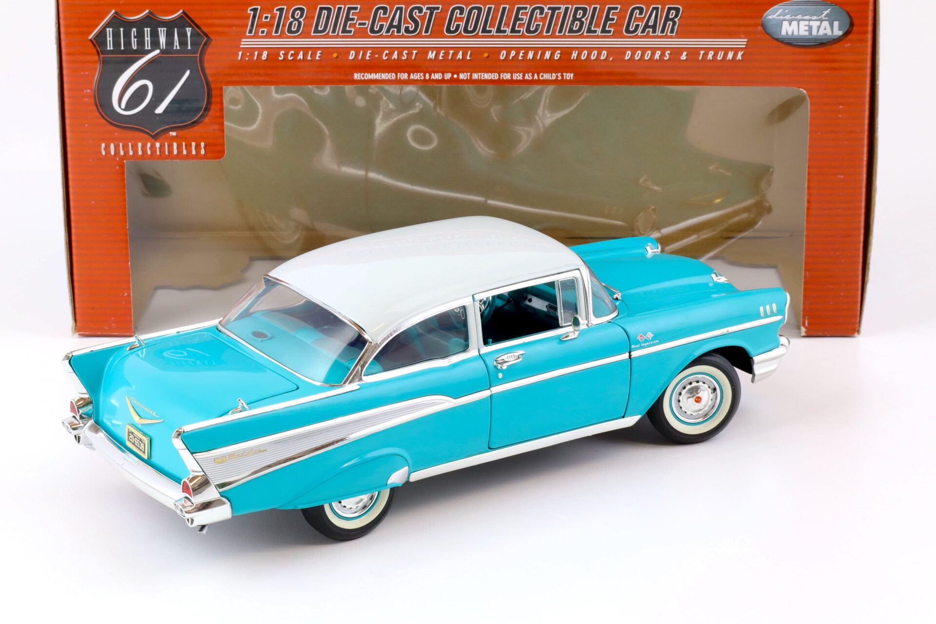 1:18 Highway61 Chevrolet Bel Air Sedan 1957 turquoise/ white 50546